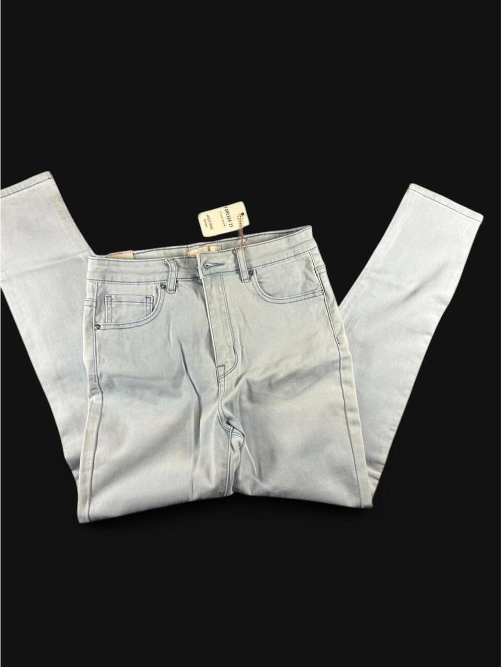 Forever 21 Women's Blue Jeans